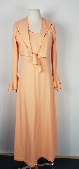 Vintage Dresses & Skirts - 1970s Unlabeled Pale Peach, Poly, Party Maxi Dres